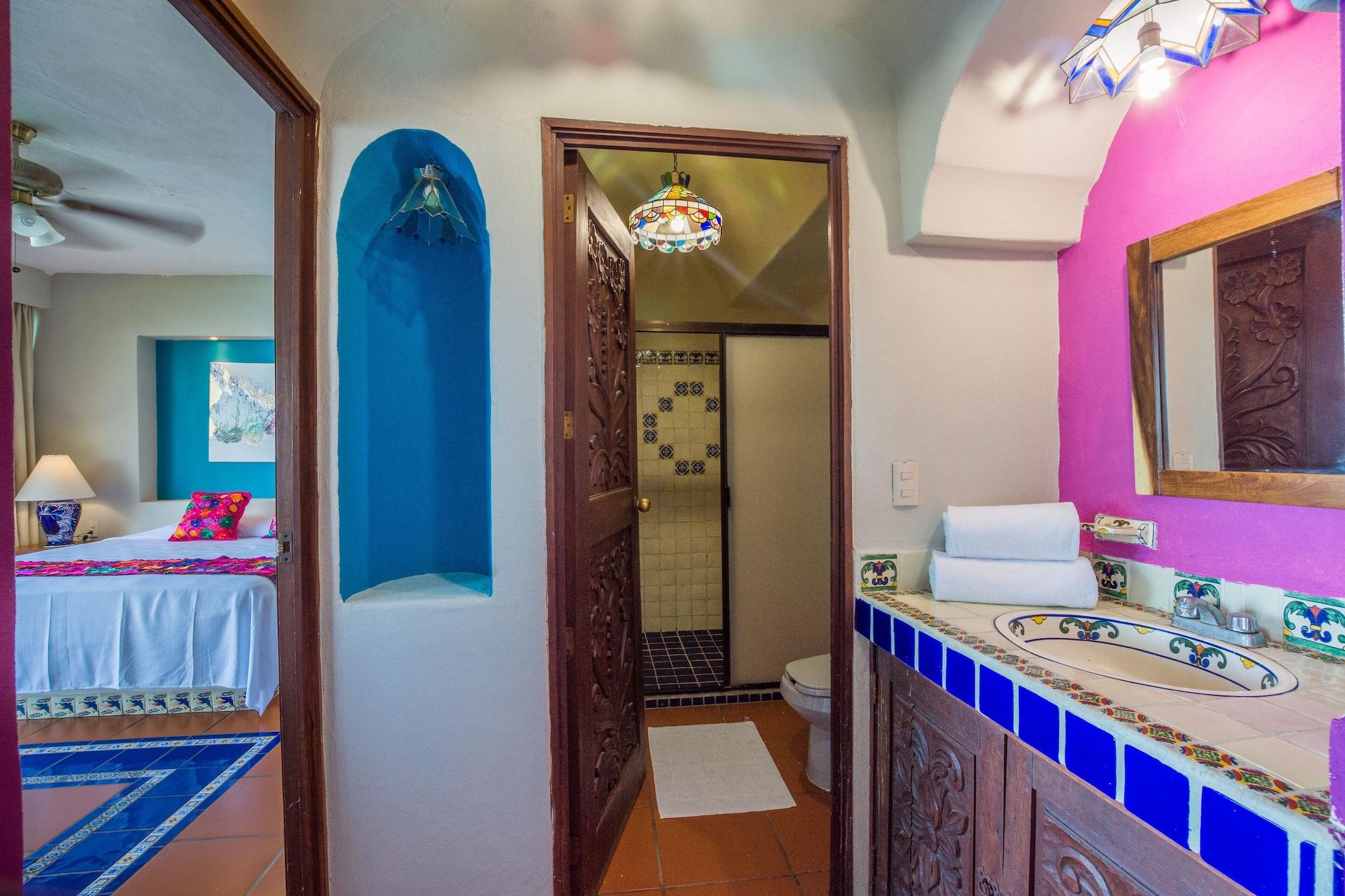 Mar Sereno Hotel & Suites Puerto Vallarta Exterior photo