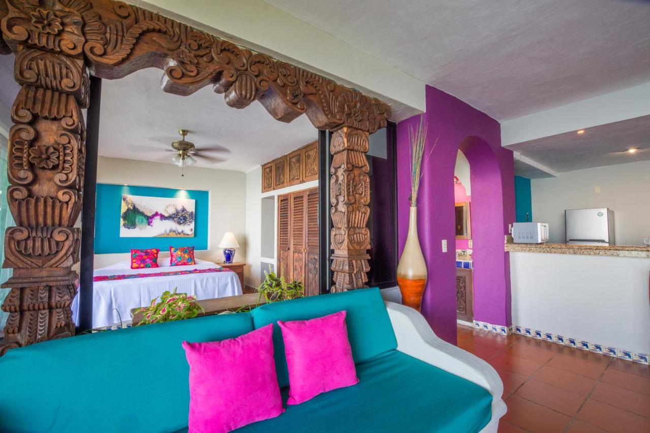 Mar Sereno Hotel & Suites Puerto Vallarta Exterior photo